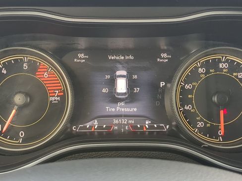 Used 2022 Jeep Cherokee Latitude Lux image 28