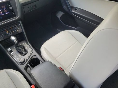 Used 2021 Volkswagen Tiguan SE R-Line AWD/4WD image 15