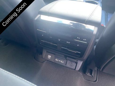 Used 2022 Acura MDX w/ Advance Package AWD/4WD image 24