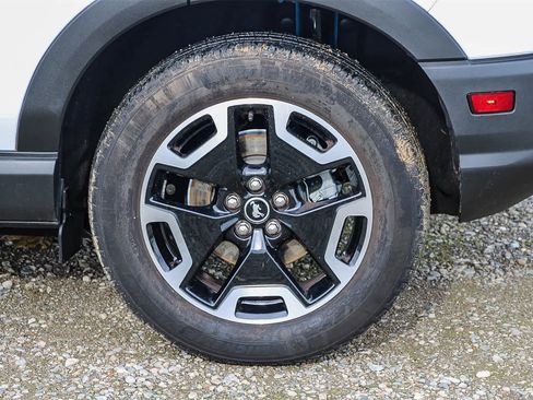 Used 2022 Ford Bronco Sport Outer Banks w/ Tech Package image 10