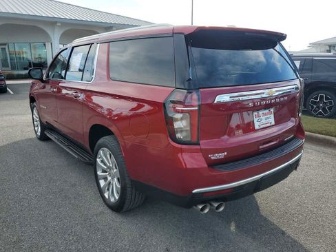 Certified 2024 Chevrolet Suburban Premier w/ Premium Package image 3