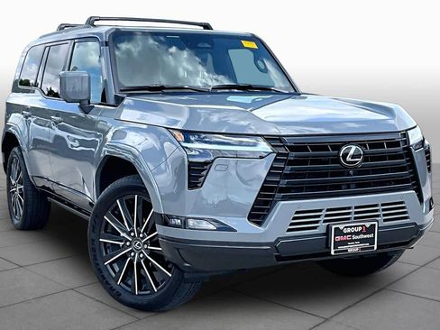 Used 2025 Lexus GX 550 w/ Cold Area Package AWD/4WD image 3