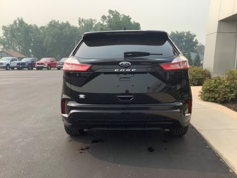 Used 2024 Ford Edge ST-Line w/ Cargo Accessory Package AWD/4WD image 5