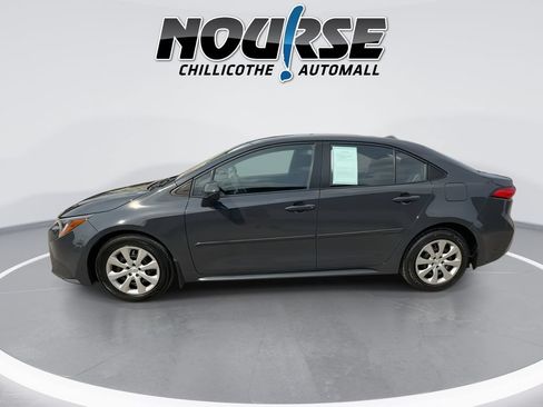 Used 2024 Toyota Corolla LE FWD image 5