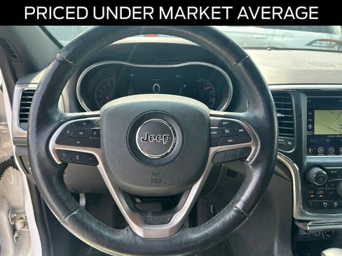 Used 2018 Jeep Grand Cherokee Altitude AWD/4WD image 13