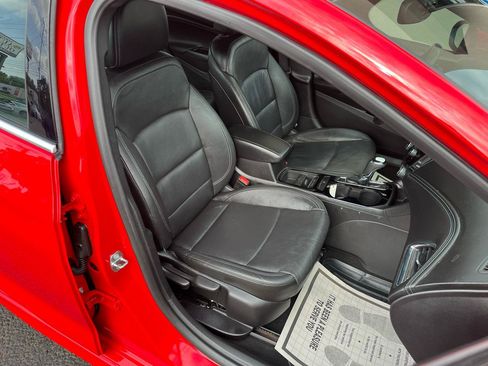 Used 2016 Chevrolet Cruze Premier FWD image 32
