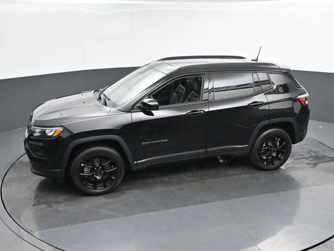 New 2025 Jeep Compass Latitude w/ Sun & Sound Group image 42