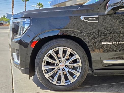 Used 2023 GMC Yukon Denali w/ Denali Reserve Package AWD/4WD image 5