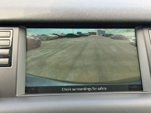 Used 2019 Land Rover Discovery Sport HSE AWD/4WD image 27