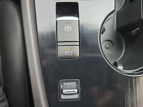 Used 2024 Nissan Rogue SV w/ SV Premium Package FWD image 29