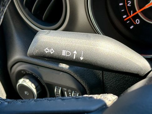 Used 2018 Jeep Wrangler Sport S image 27