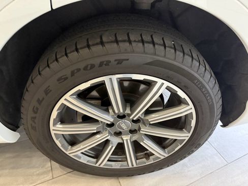 Used 2017 Audi Q7 3.0T Premium Plus image 55