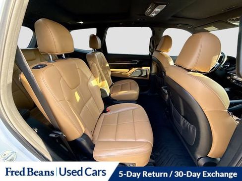 Used 2020 Kia Telluride SX w/ Towing Package image 32