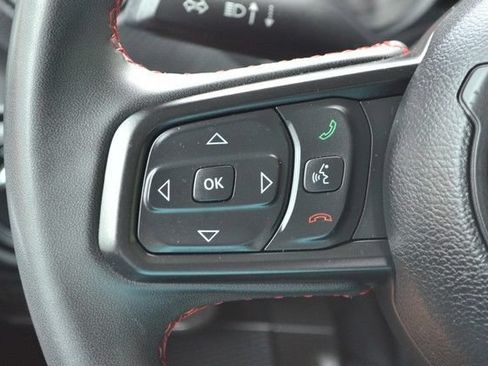 Used 2025 Jeep Wrangler Unlimited Rubicon AWD/4WD image 20