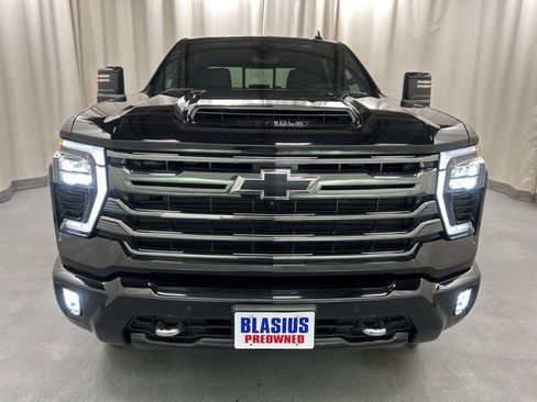 Used 2024 Chevrolet Silverado 3500 High Country w/ High Country Premium Package image 34