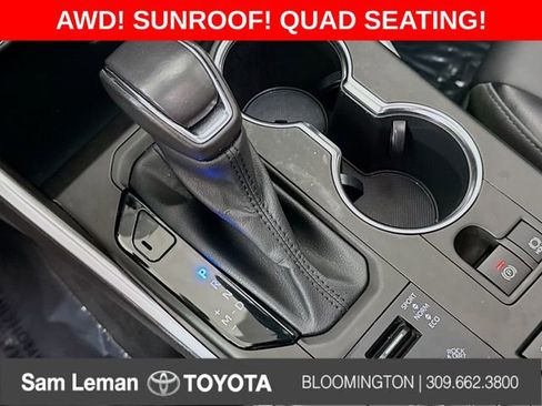 Used 2022 Toyota Highlander XSE image 16