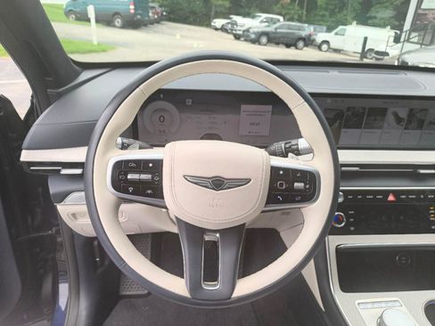 Used 2025 Genesis GV80 3.5T Prestige AWD/4WD image 8