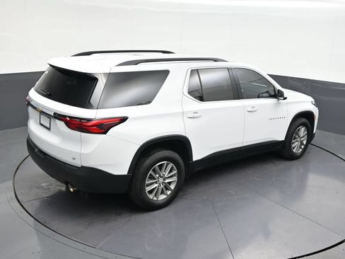 Used 2023 Chevrolet Traverse LT FWD image 20
