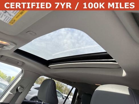 Used 2023 Toyota Highlander XLE image 16