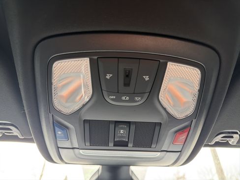 Used 2023 RAM 1500 Big Horn image 24