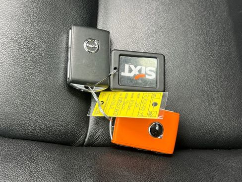 Used 2024 Volvo S60 B5 Core image 30