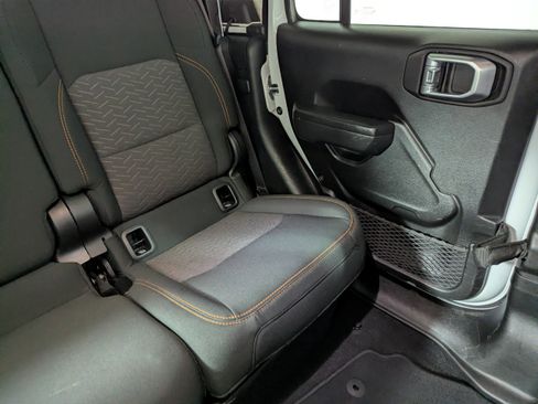 Used 2022 Jeep Gladiator Mojave w/ LED Lighting Group image 14