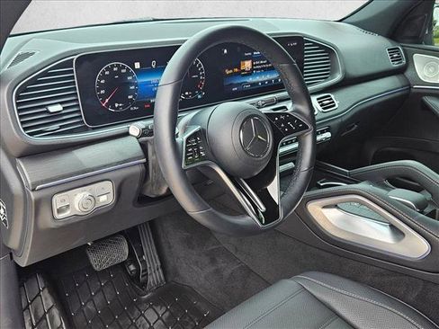 Used 2025 Mercedes-Benz GLE 450e 4MATIC image 10