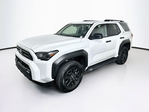 Used 2025 Toyota 4Runner SR5 AWD/4WD image 3