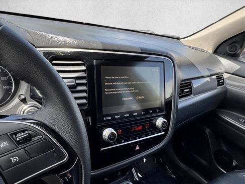 Used 2020 Mitsubishi Outlander SEL AWD/4WD image 13