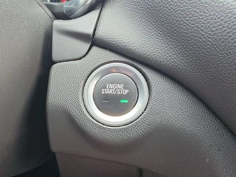 Used 2024 Chevrolet Equinox LT FWD image 29