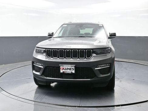 New 2025 Jeep Grand Cherokee Limited w/ Luxury Tech Group II image 4