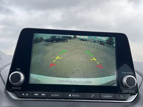 New 2025 Nissan Sentra SR image 9