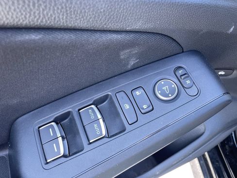 Used 2025 Honda Civic Sport image 3