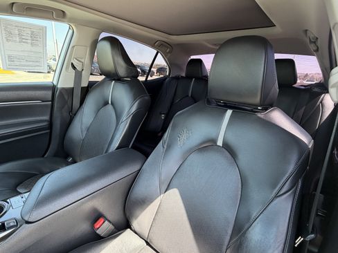 Used 2022 Toyota Camry XSE w/ Carpet Mat Package (TMS) FWD image 20