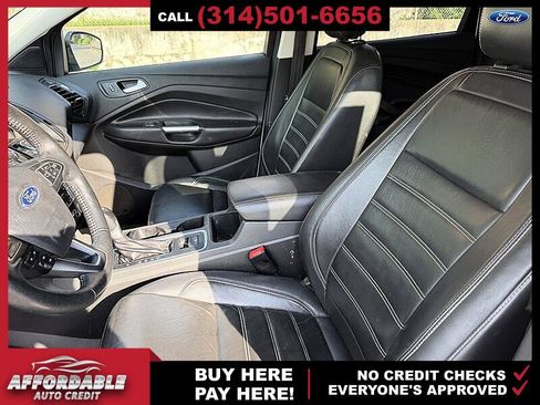 Used 2018 Ford Escape Titanium FWD image 10