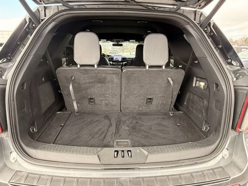 Used 2022 Ford Explorer ST-Line image 19