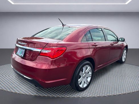 Used 2013 Chrysler 200 LX FWD image 7