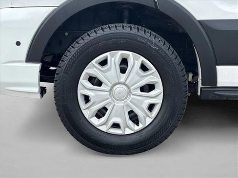 Used 2024 Ford Transit 350 XLT image 28