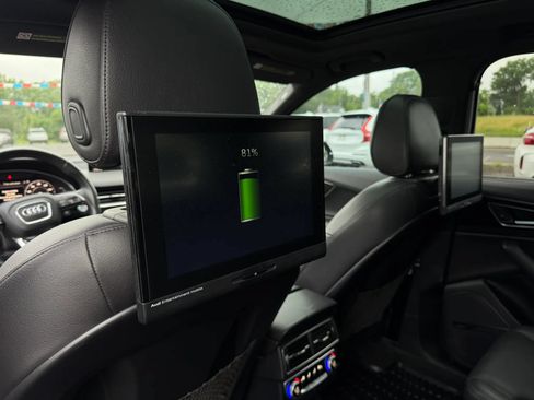 Used 2017 Audi Q7 3.0T Prestige AWD/4WD image 18