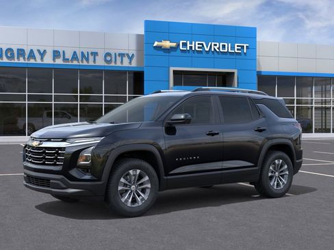 New 2026 Chevrolet Equinox LT FWD image 2