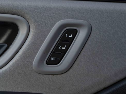 Used 2023 Honda Pilot EX-L image 37