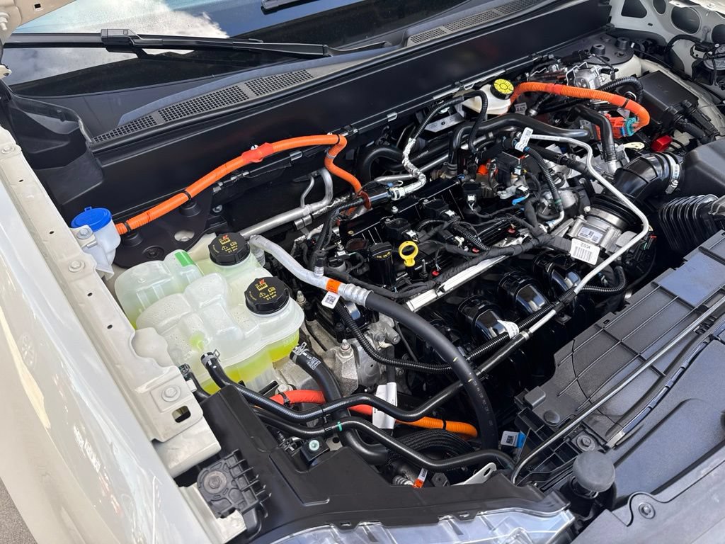 Used 2025 Ford Maverick XL FWD image 31