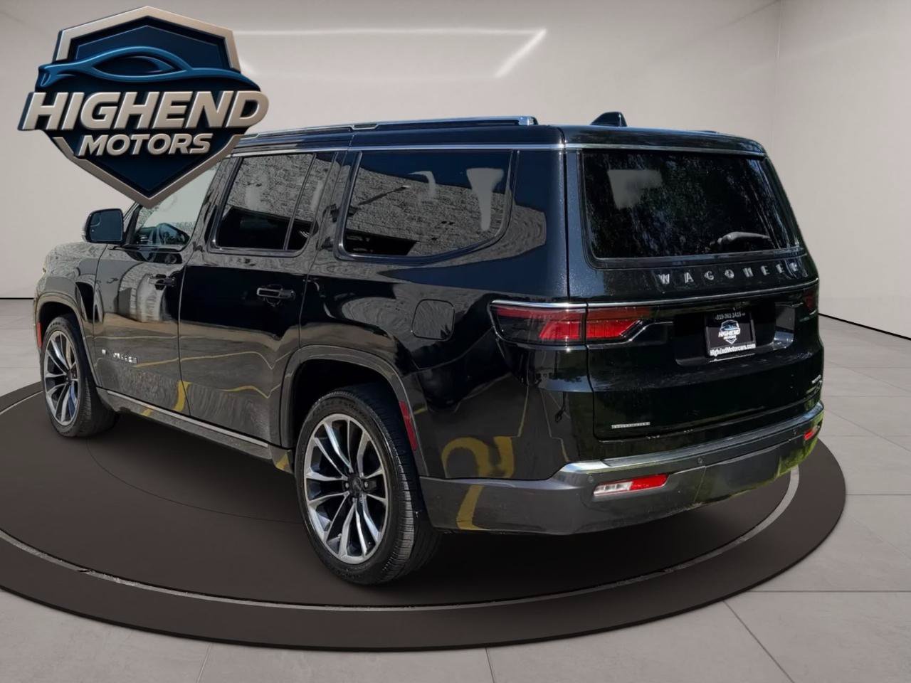 Used 2022 Jeep Wagoneer Series III w/ Premium Group I AWD/4WD image 4