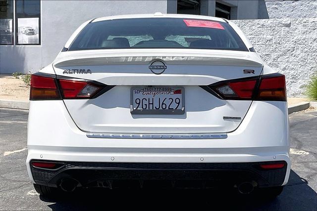 Used 2023 Nissan Altima 2.0 SR FWD image 3