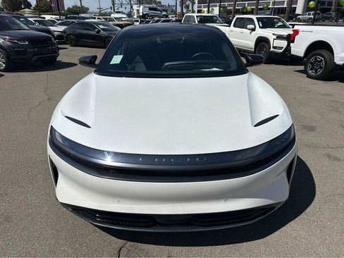 Used 2024 Lucid Air Touring image 2