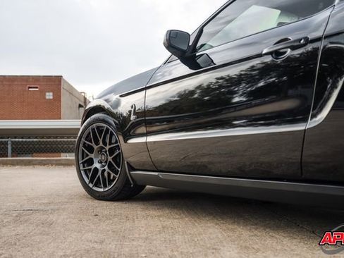 Used 2012 Ford Mustang Shelby GT500 w/ SVT Performance Pkg image 27