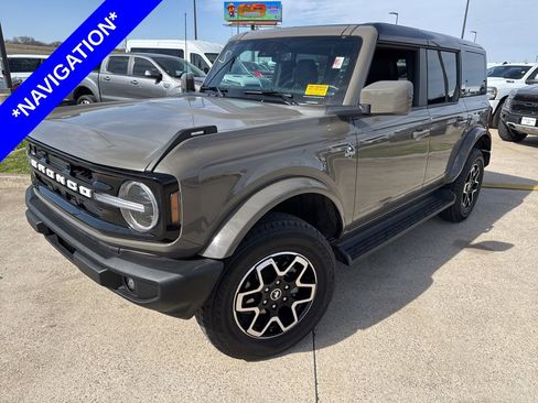 Used 2025 Ford Bronco Outer Banks image 1