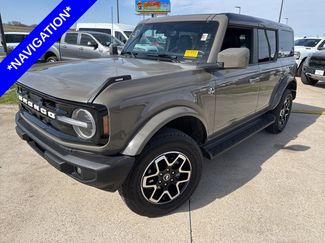 Used 2025 Ford Bronco Outer Banks video 1