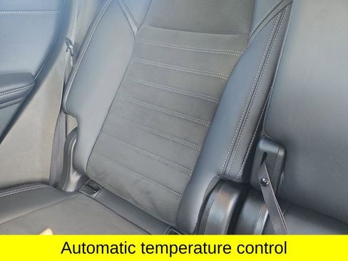 Used 2025 Mitsubishi Outlander AWD image 13