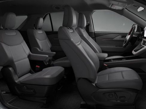 New 2026 Ford Explorer Active w/ Active Comfort Package AWD/4WD image 6